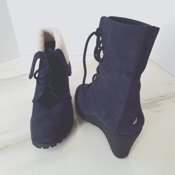 NAUTICA BLUE SUEDE WEDGE LACE-UP ANKLE BOOT SZ 7.5 - Picture 3 of 8